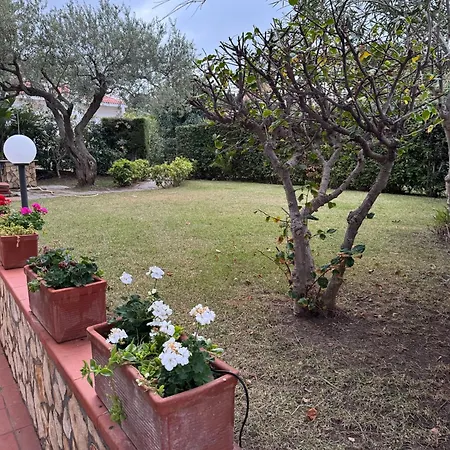 Villa Giulia Fronte Mare Con Privata