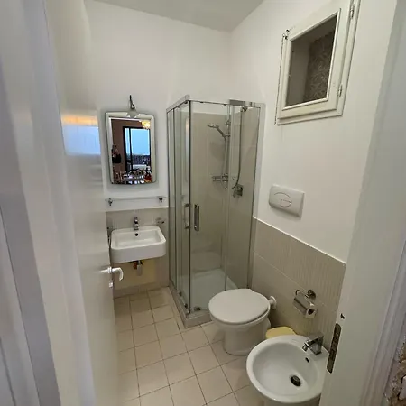 Giulia Fronte Mare Con Privata * Cefalu