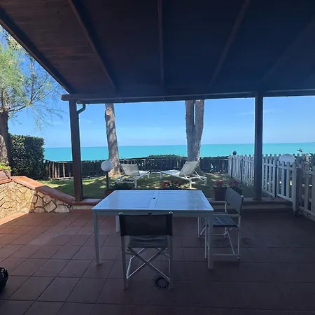 Giulia Fronte Mare Con Privata Villa