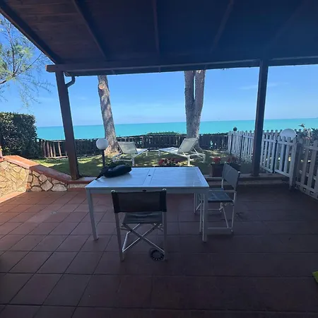 Giulia Fronte Mare Con Privata Villa Cefalu