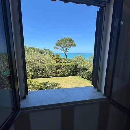 Villa Giulia Fronte Mare Con Privata *